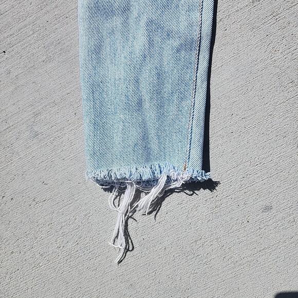 Gallery Dept Distressed Jean Womens Small Art On Display Courtesy Josue Thomas - Picture 10 of 16